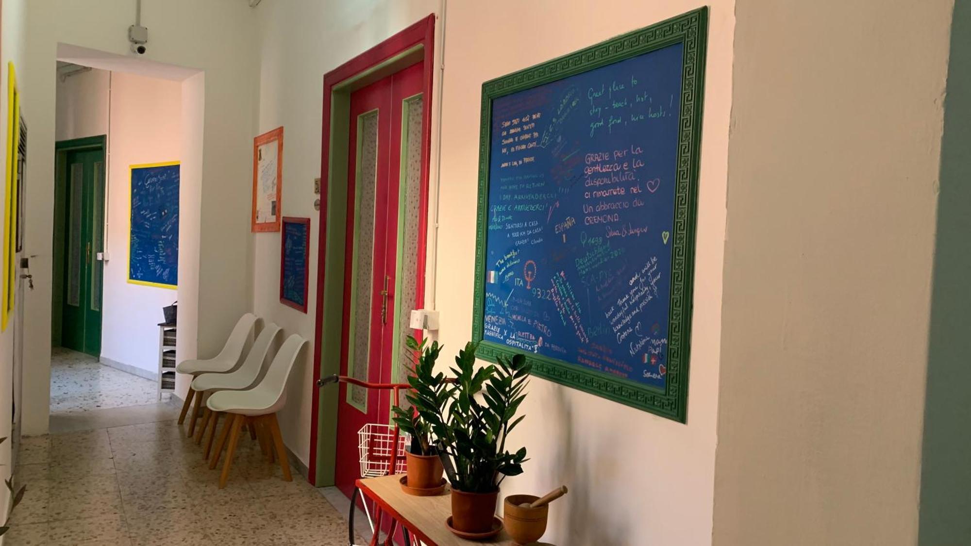 Casa Di Chiara Hostel Crotone Exterior photo